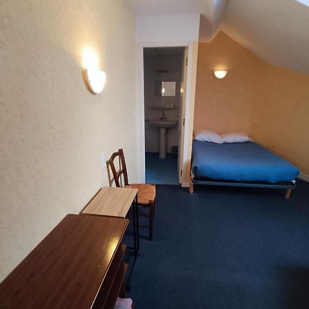Chambre Chez Marie Et Didier 1 Minute A Pied Du Sanctuaire De Lourdes Exterior photo